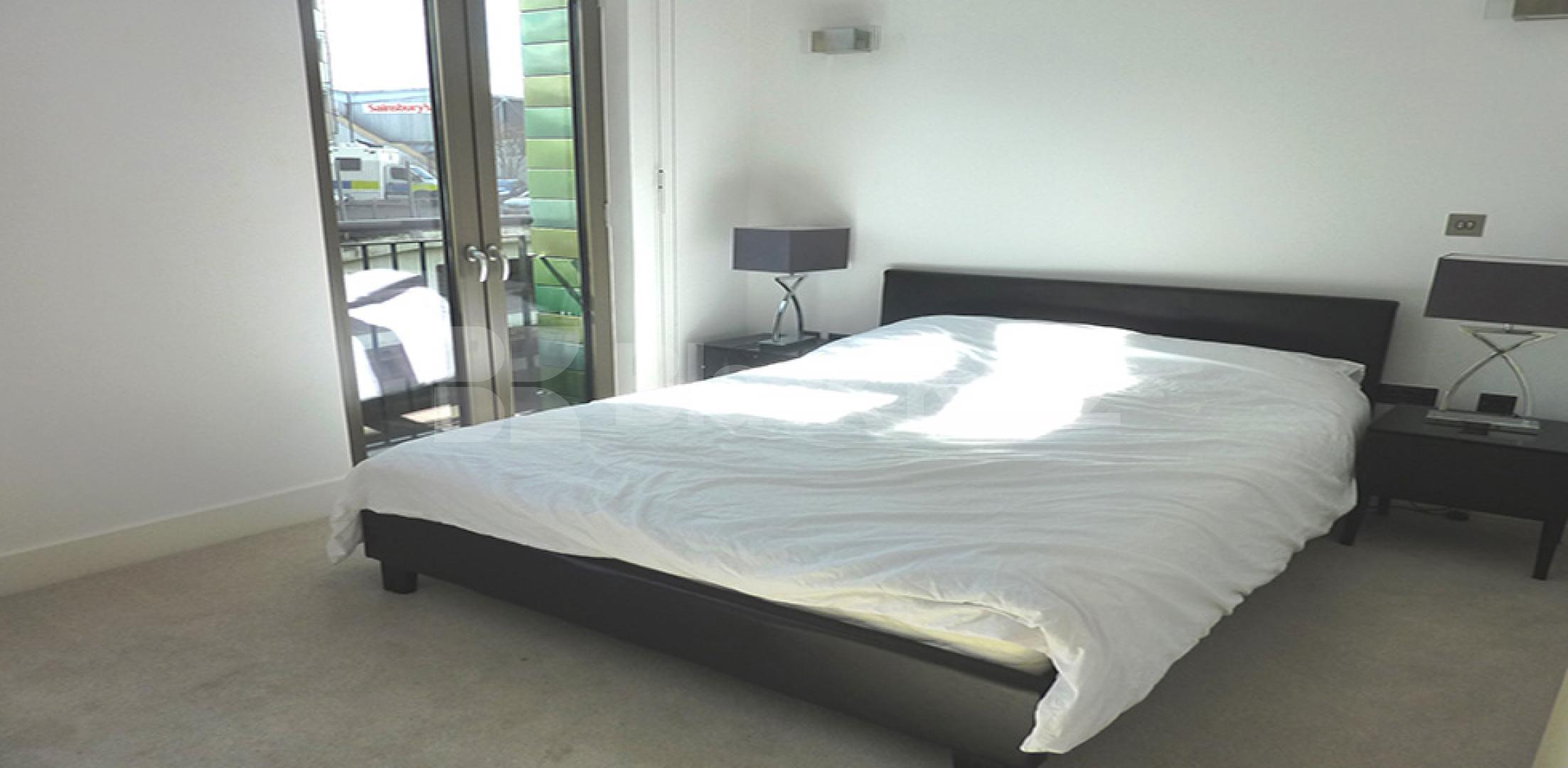 3 bed 2 bath in the heart of Camden. Regents Canalside, Camden Road  , Camden